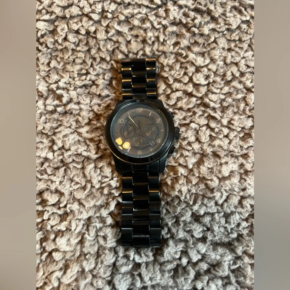 Men’s Dark Gray Michael Kors Watch (Price Tag, Packaging, Extra Links Included)